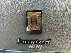 2004 Lincoln Town Car ULTIMATE EDITION