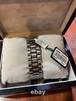 Accutron Astronaut Limited Edition Brand New Box & Papers 28B088