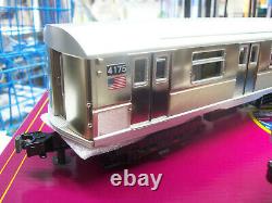 BRAND NEW MTH # 20-21142-3 Premier O Scale Non-Powered R-40 Subway TWO Car Set