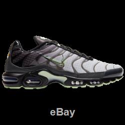 Brand New Men's Nike Air Max Plus Athletic Slip-On Training Sneakers Black