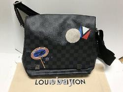Louis Vuitton District PM Messenger Crossbody Travel Bag N41054 Brand New $1620