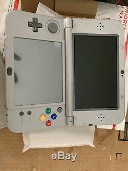 New Nintendo 3ds XL Snes Limited Edition (brand New)