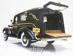 Unique Replica 1/24 1937 Studebaker Hearse Wagon Limited Edition Brand New