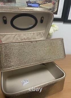 Vince Camuto Cosmetics /Jewelry Vanity Train Case. Limited Edition. Brand New