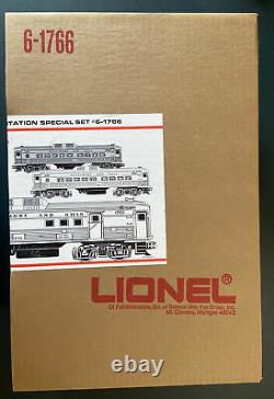 Brand New Lionel 6-1766 1977 Service Station Special Set Baltimore Ohio Budd