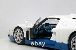 Maserati Mc12 Road Car Pearl White & Blue 118 Par Autoart 75801 Flambant Neuf