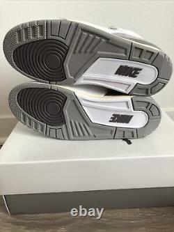 Nike Air Jordan 3 A Ma Maniere Amm Taille 9.5avec 8m Dh3434-110 Neuf